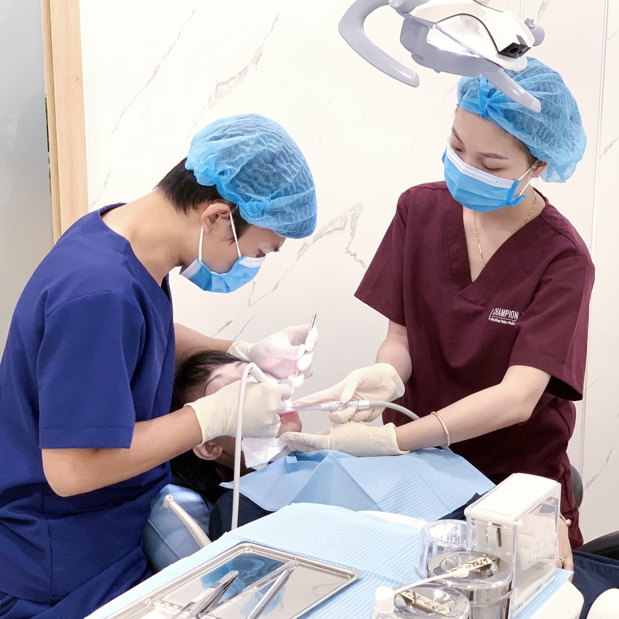 Đội ngũ bác sĩ Đội ngũ bác sĩ